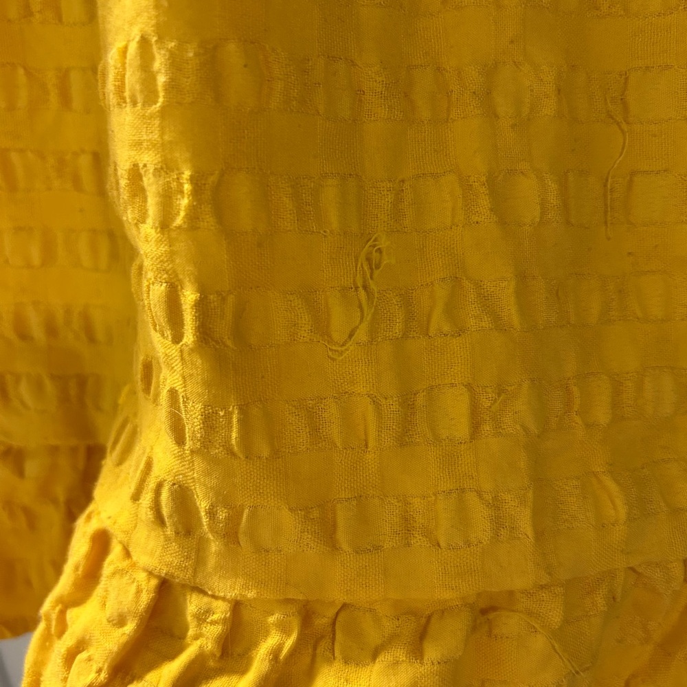 Yellow Textured Short Sleeve Blouse - Picture 7 of 7